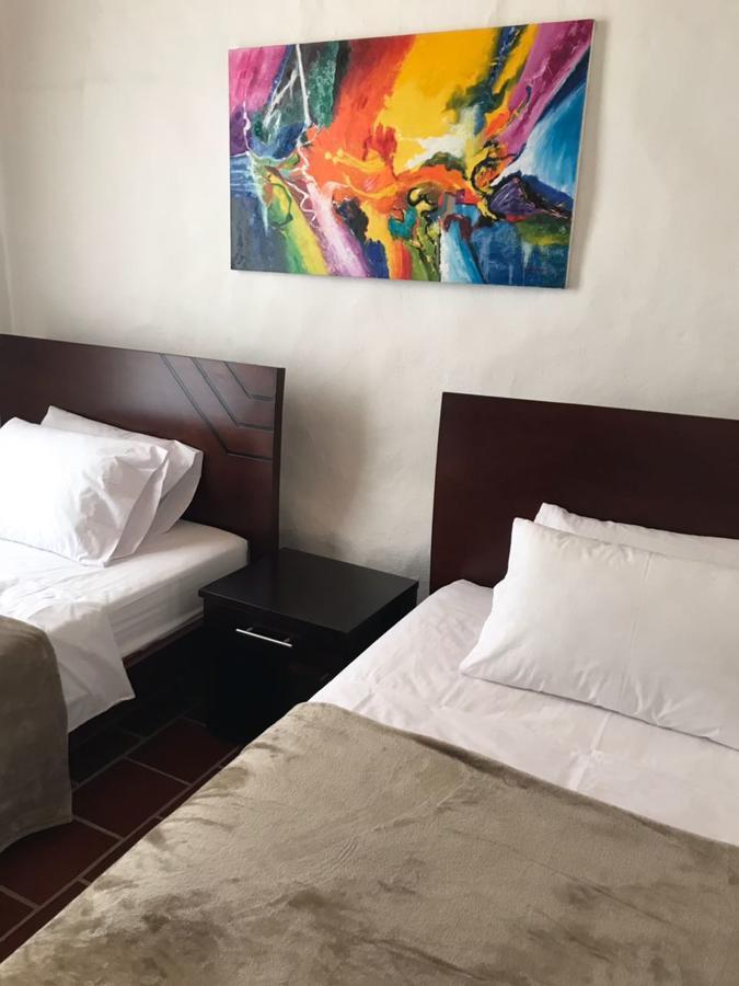 Hostal Rous סן גיל מראה חיצוני תמונה
