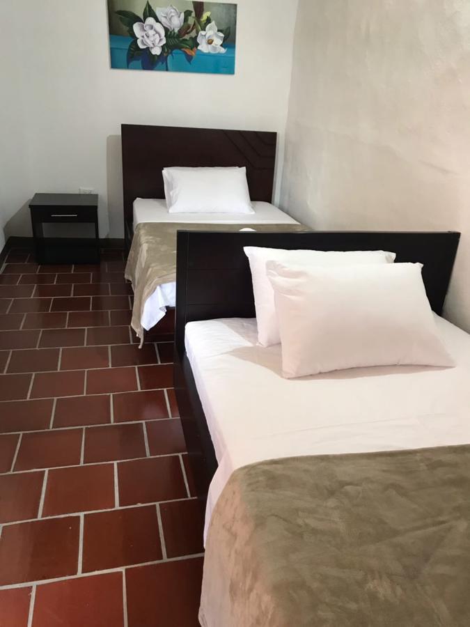 Hostal Rous סן גיל מראה חיצוני תמונה